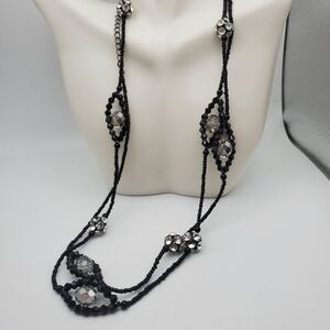 Silver metallic sparkle seed beaded necklace‎
